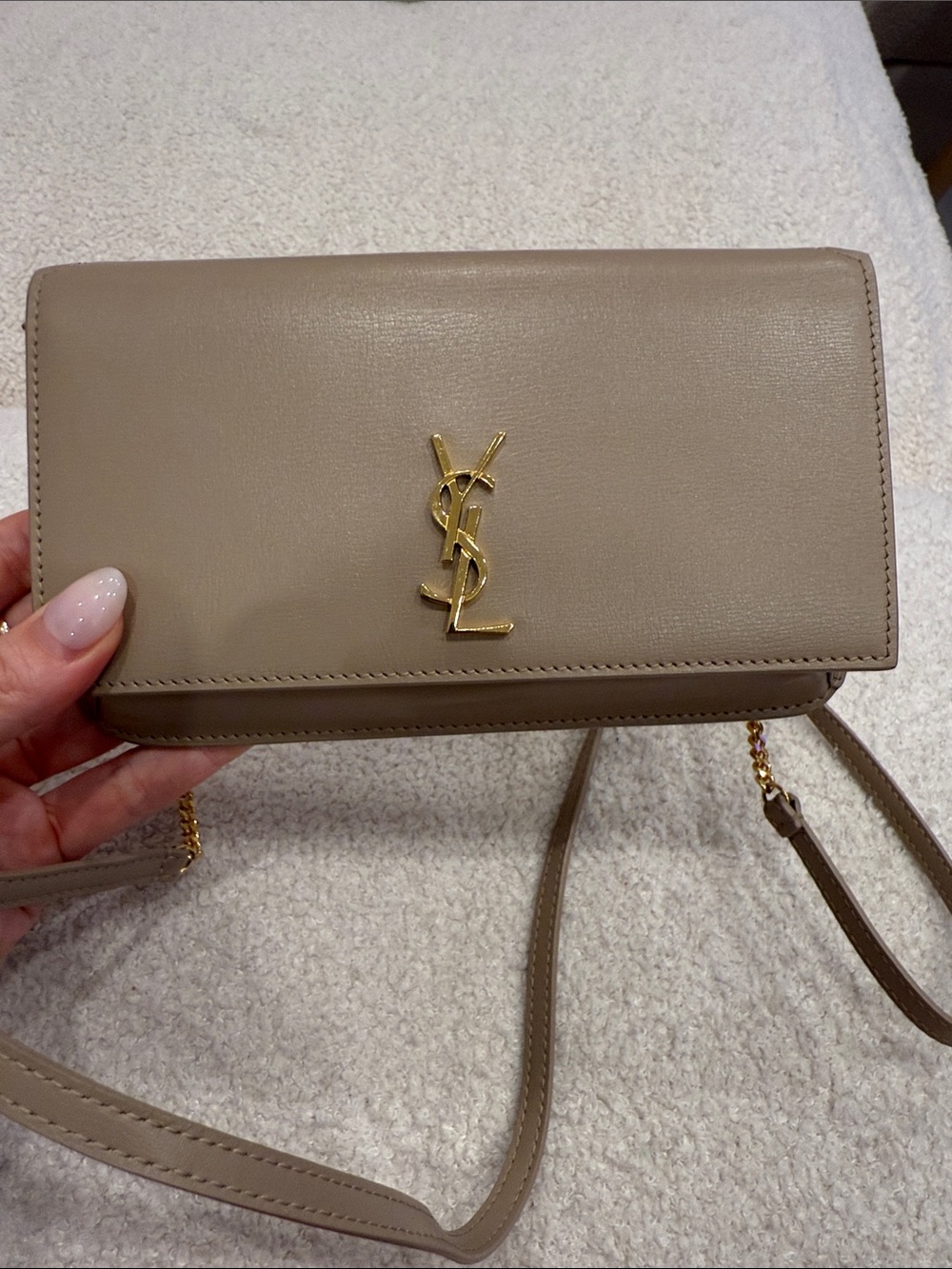 Saint Laurent Beige Leather Crossbody Wallet with Gold YSL - Used once. - Picture 3 of 5